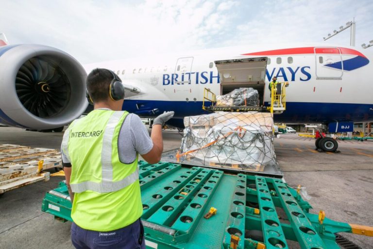 CONFLICTO EN EL SECTOR AERONÁUTICO: CONCILIACIÓN PARA CONTROLADORES Y PLAN DE LUCHA DE PILOTOS