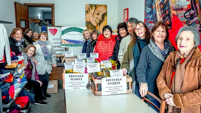 Lili Quirino, gran ganadora de la rifa solidaria del Garden Club Necochea