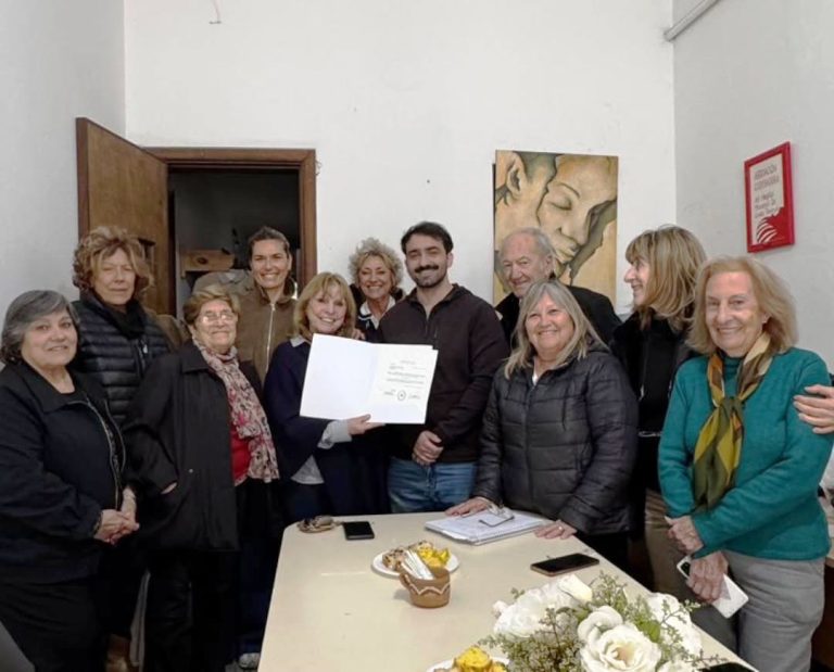 Reconocimiento provincial a la cooperadora del Hospital Ferreyra